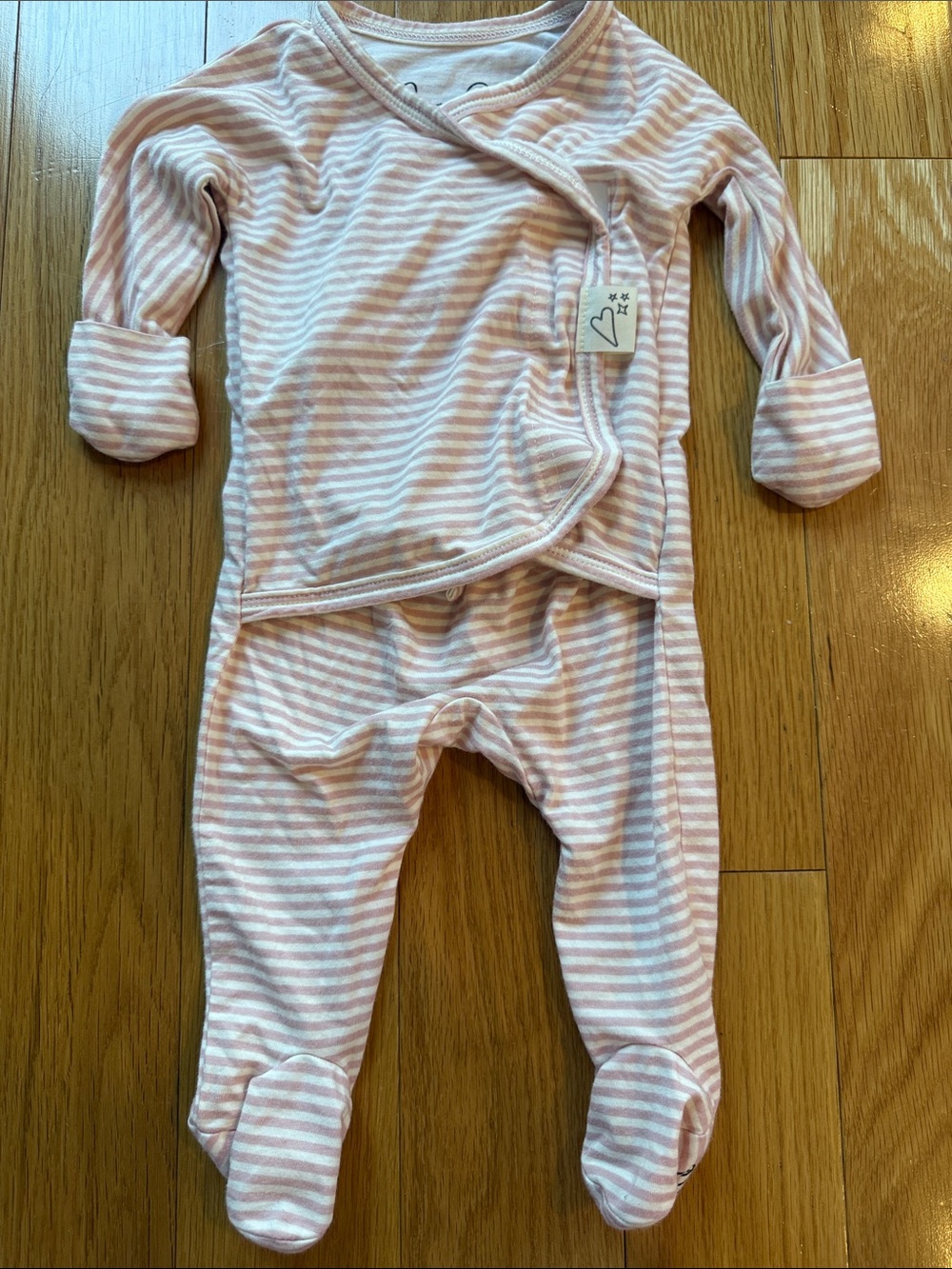 Bamboo skin to skin newborn 0-3 sleeper